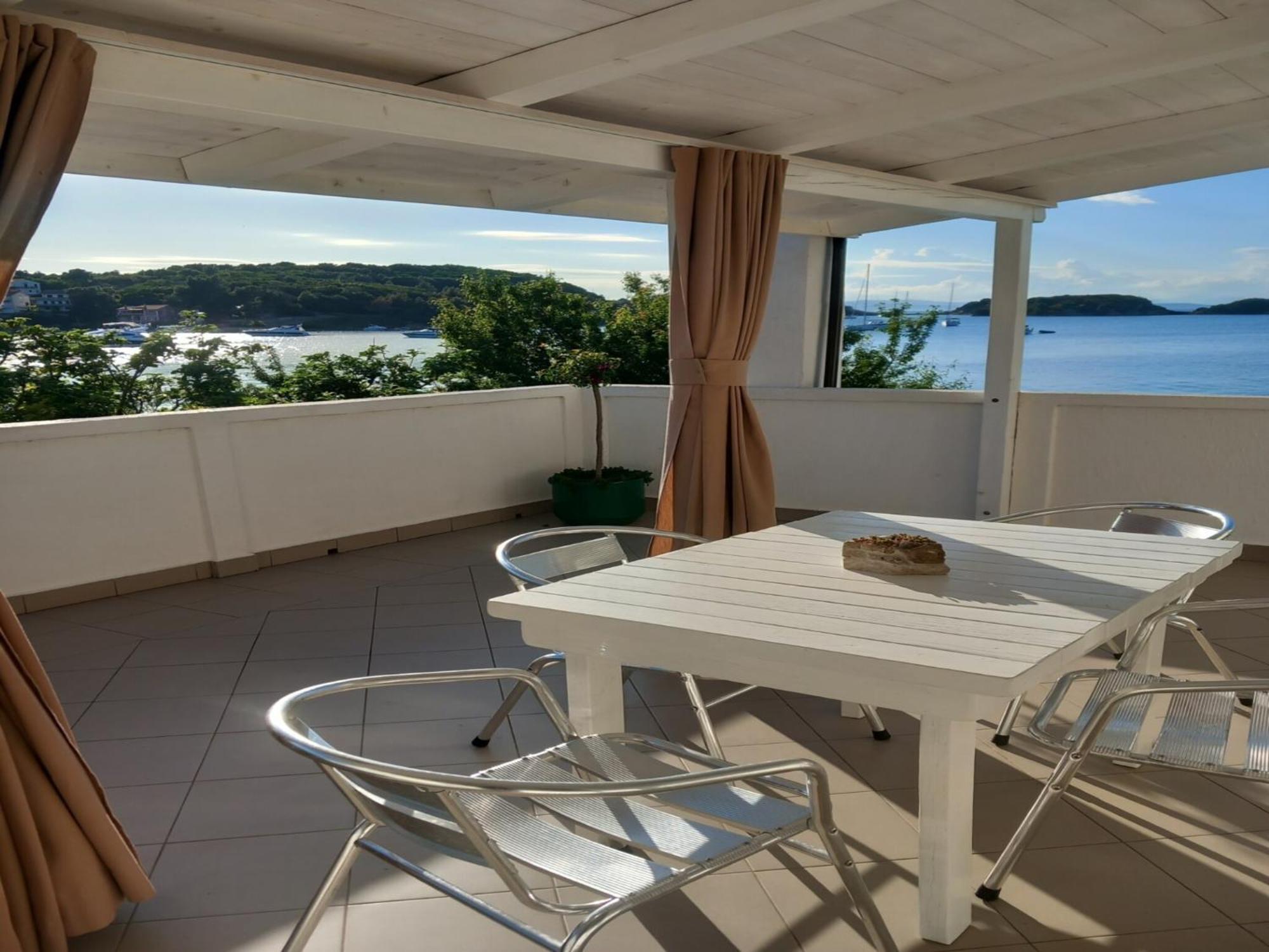 Guest house Green Corner Supetarska Draga Buitenkant foto
